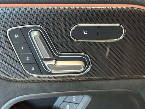 Used 2022 Mercedes-Benz GLA 250 4MATIC image 18