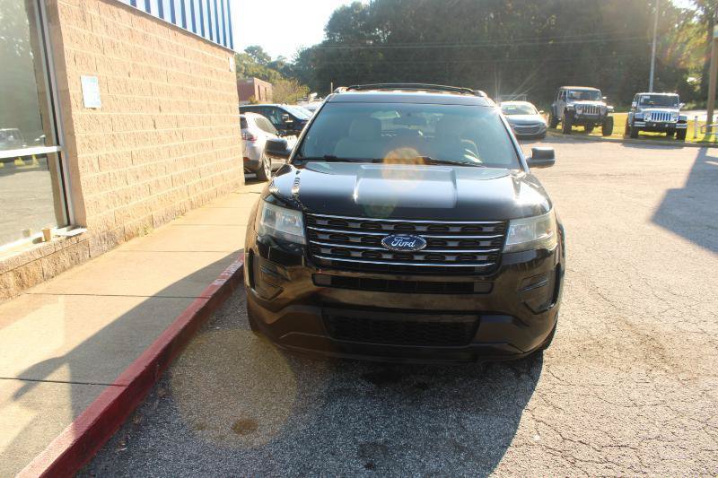 Used 2016 Ford Explorer FWD image 2