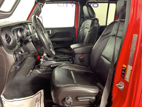 Used 2022 Jeep Wrangler Unlimited Sahara AWD/4WD image 16