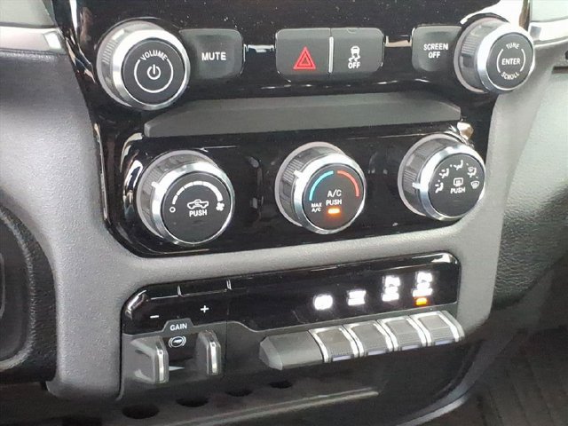 Used 2025 RAM 3500 Big Horn AWD/4WD image 20