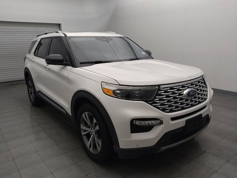Used 2020 Ford Explorer Platinum w/ Premium Technology Package image 13