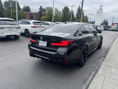 Used 2022 BMW M5 w/ Competition Package AWD/4WD image 2