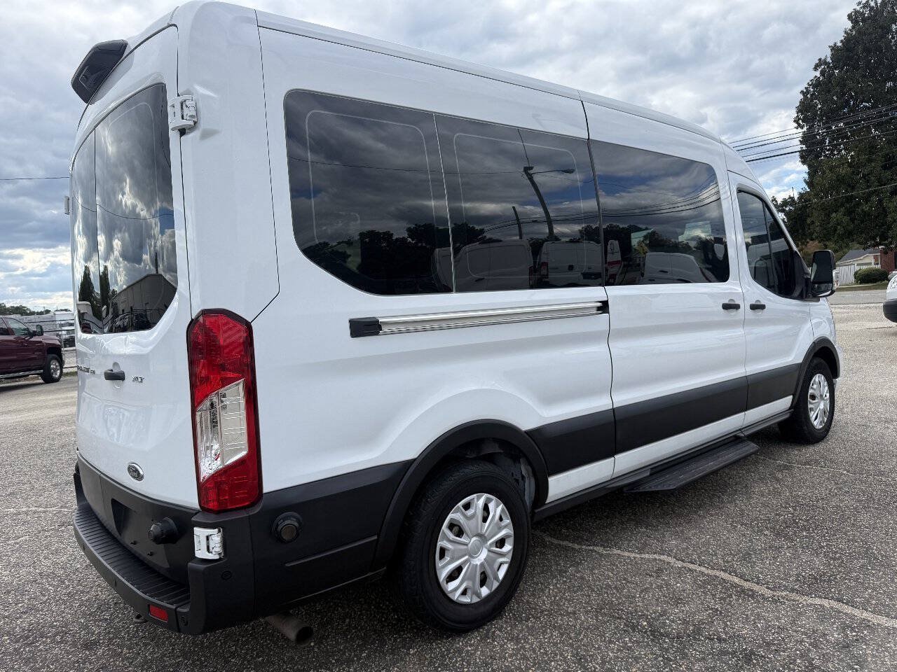 Used 2020 Ford Transit 350 XLT RWD image 17