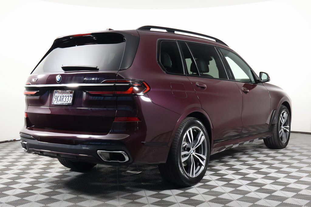 Certified 2024 BMW X7 xDrive40i w/ Executive Package AWD/4WD image 4