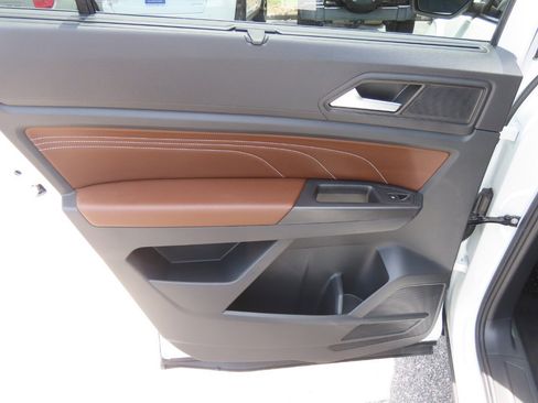 Used 2023 Volkswagen Atlas SE FWD image 18