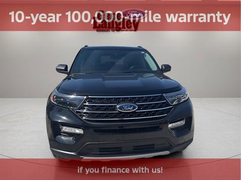 Used 2022 Ford Explorer XLT w/ Equipment Group 202A image 9