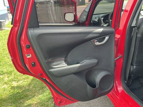 Used 2011 Honda Fit Sport image 11