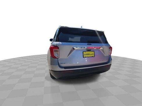 Used 2020 Ford Explorer XLT RWD image 7