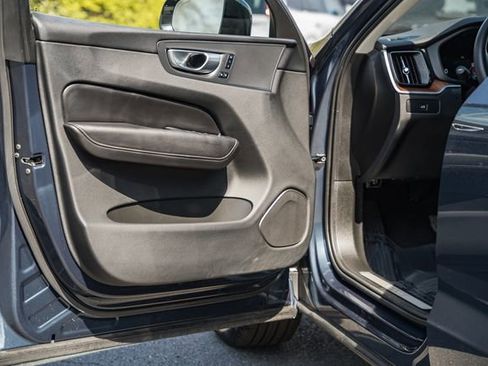 Certified 2024 Volvo XC60 B5 Plus w/ Protection Package Premier image 36