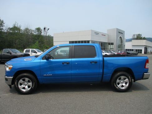 Certified 2024 RAM 1500 Big Horn AWD/4WD image 8