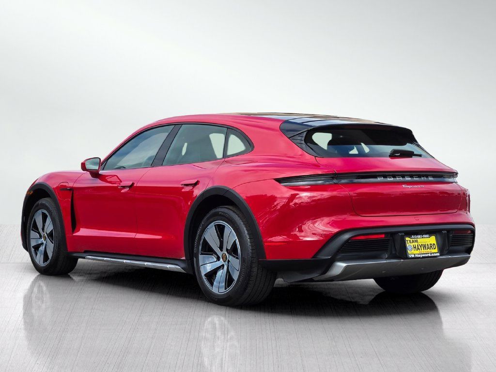 Used 2022 Porsche Taycan 4 Cross Turismo AWD/4WD image 7