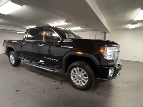 Used 2021 GMC Sierra 2500 Denali w/ Denali Ultimate Package AWD/4WD image 2