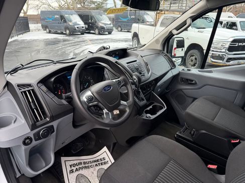 Used 2018 Ford Transit 350 XL image 9