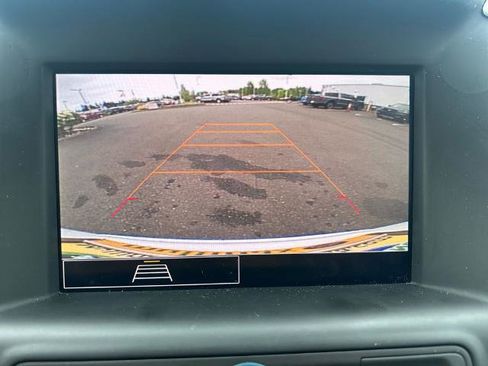 Used 2024 GMC Terrain SLE AWD/4WD image 29