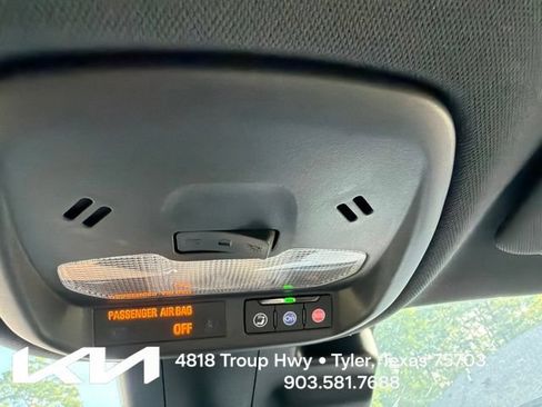 Used 2024 Chevrolet Trax RS FWD image 22