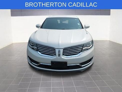 Used 2016 Lincoln MKX Select w/ Select Plus Package AWD/4WD image 2