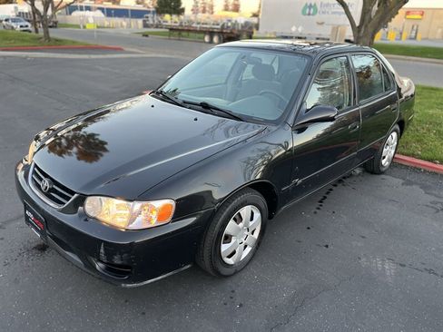 Used 2001 Toyota Corolla LE image 6