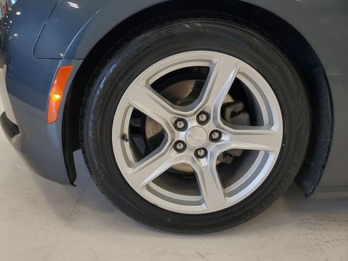 Used 2023 Chevrolet Camaro LT RWD image 7