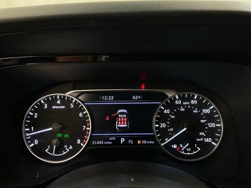 Used 2024 Nissan Pathfinder SL AWD/4WD image 15