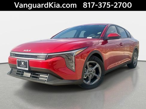 Certified 2025 Kia K4 FWD image 1