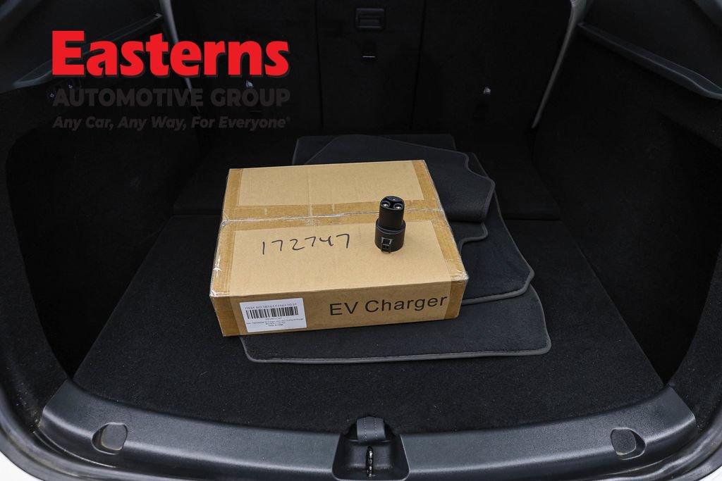 Used 2022 Tesla Model Y Long Range AWD/4WD image 10