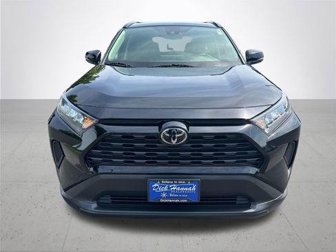 Used 2019 Toyota RAV4 LE w/ Carpet Mat Package AWD/4WD image 3
