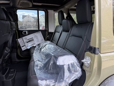 New 2026 Jeep Wrangler Unlimited Rubicon 392 AWD/4WD image 16