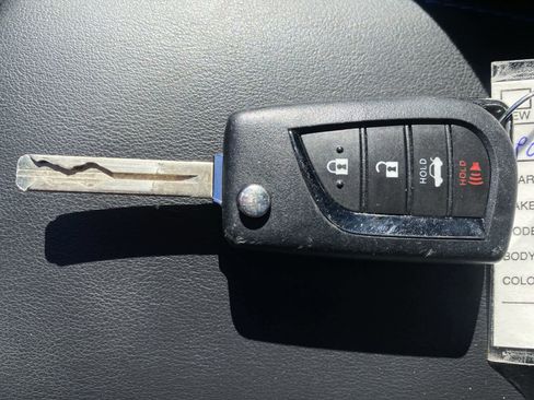 Used 2021 Toyota Corolla SE image 37