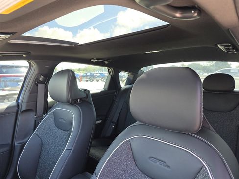 New 2025 Kia K4 GT-Line w/ GT-Line Sunroof Package image 23