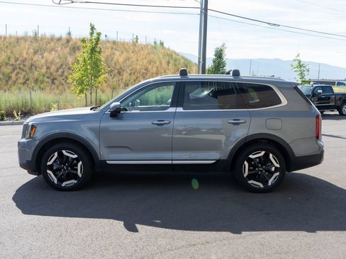 Used 2024 Kia Telluride S w/ S Sunroof Package AWD/4WD image 4