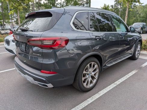 Used 2022 BMW X5 xDrive45e w/ Climate Comfort Package AWD/4WD image 2