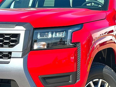 New 2026 Nissan Frontier SV w/ SV Convenience Package image 4