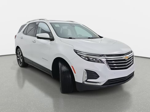 Used 2022 Chevrolet Equinox Premier image 3