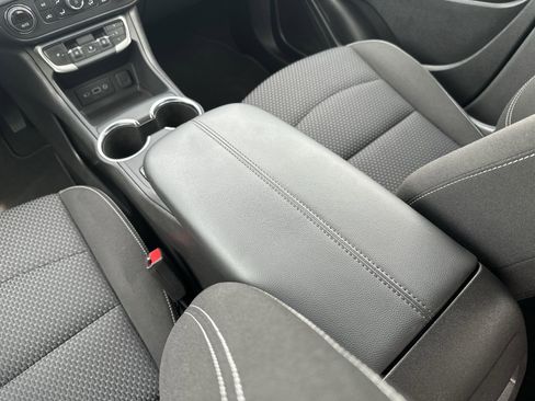 Certified 2024 GMC Terrain SLE w/ Driver Convenience Package image 20