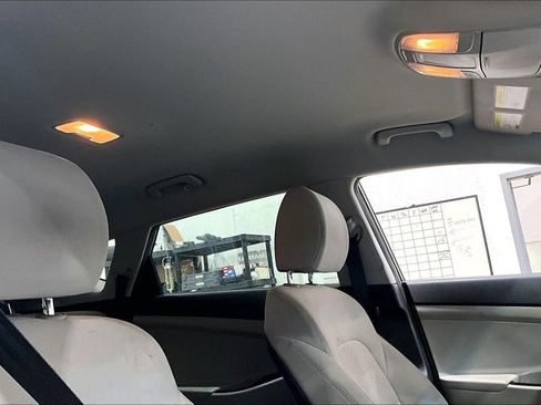 Used 2021 Hyundai Tucson SE image 22