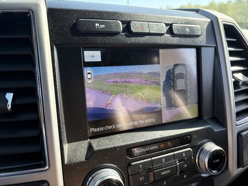 Used 2020 Ford F150 Lariat w/ Equipment Group 502A Luxury AWD/4WD image 37