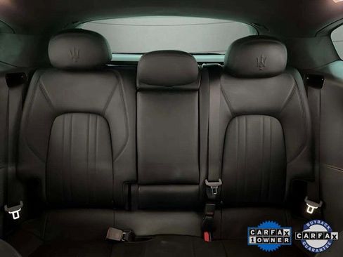 Used 2021 Maserati Levante image 42