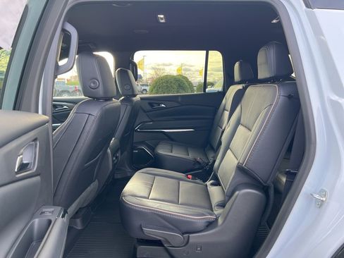 New 2026 Chevrolet Traverse High Country w/ LPO, Floor Liner Package image 24