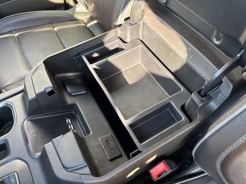 Used 2024 GMC Sierra 2500 Denali w/ Denali Reserve Package image 48