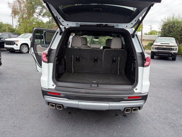 Used 2026 GMC Acadia Elevation FWD image 17