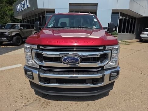 Used 2021 Ford F250 XLT w/ XLT Value Package AWD/4WD image 2
