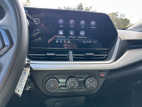 Used 2024 Chevrolet Trax LS w/ Driver Confidence Package image 28