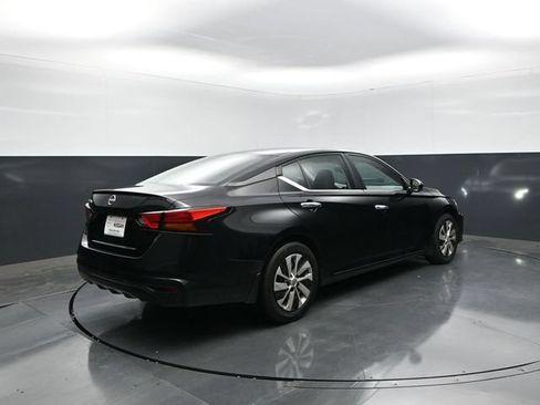 Used 2023 Nissan Altima 2.5 S FWD image 8
