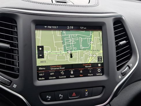 Used 2023 Jeep Cherokee Altitude Lux w/ Lux Elite Package AWD/4WD image 22