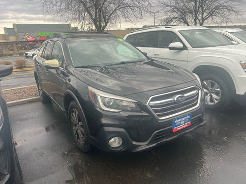 Used 2018 Subaru Outback 2.5i Limited image 2