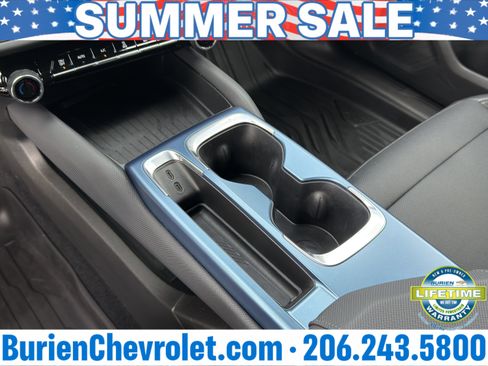 Used 2024 Chevrolet Equinox EV LT AWD/4WD image 17