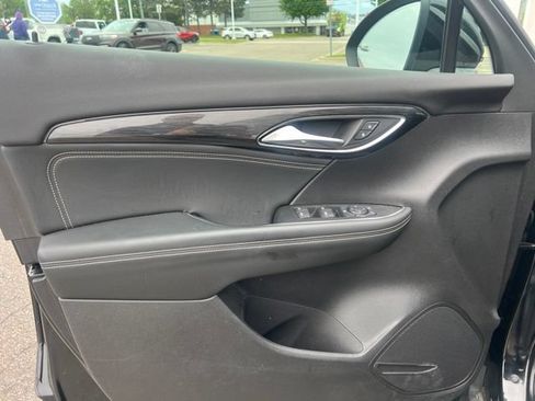 Used 2022 Buick Envision Preferred w/ Safety Package FWD image 21