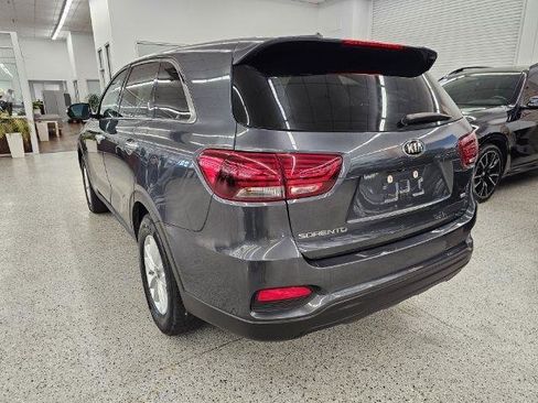Used 2020 Kia Sorento LX image 6