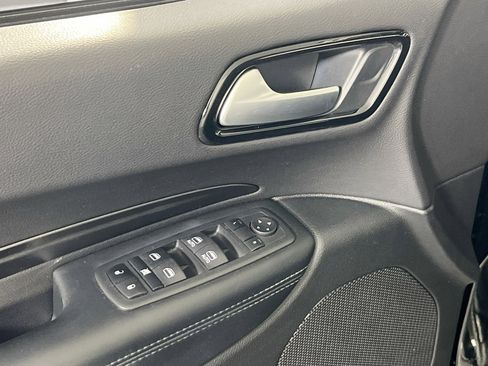 Used 2022 Dodge Durango SXT w/ Blacktop Package image 17