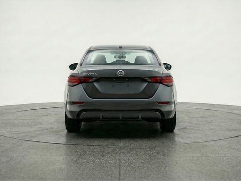 Used 2025 Nissan Sentra SV image 7